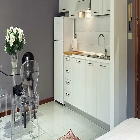 L'ospite Apartment *
