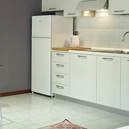 L'ospite Apartment *